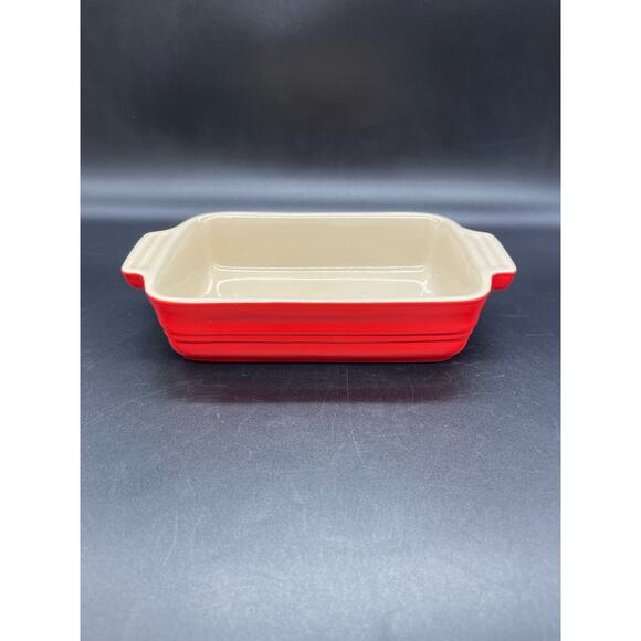 LeCreuset 18-24 Red Rectangular Stoneware Casserole Baking Dish 9" x 5" - Picture 1 of 9